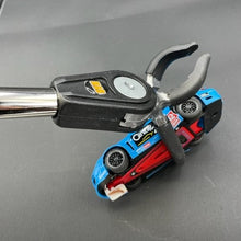 Load image into Gallery viewer, Rennbahngreifer Modellbau mit 1:32 Porsche NSR