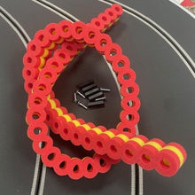 Load image into Gallery viewer, Reifenstapel als Fahrzeugschutz Alternative zu Carrera