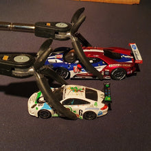 Load image into Gallery viewer, Modellbau Rennbahngreifer 1:32 und 1:24