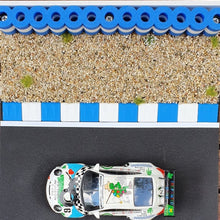 Charger l'image dans la galerie, Modellbau Diorama FlexCurbs Blau Weiss RAS