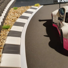 Load image into Gallery viewer, Modellbau Curbs schwarz weiss