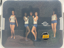 Carica l'immagine nel visualizzatore di Gallery, Schutzverpackung Figuren Modellbau 1/32