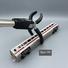 Carica l'immagine nel visualizzatore di Gallery, ICE-Wagon-Modellbahngreifer Modellbau