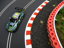 Charger l'image dans la galerie, Reifenstapel Modellbau RotWeiss FlexCurbs