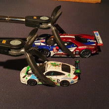 Load image into Gallery viewer, Modellbau Rennbahngreifer 1:32 und 1:24