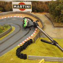 Load image into Gallery viewer, Modellbau Rennbahngreifer UK Slot Car Festival